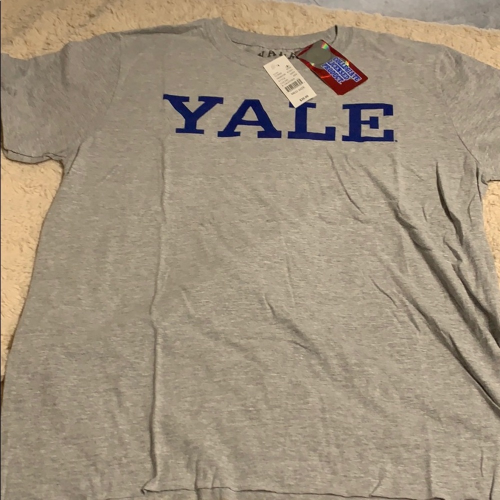 PacSun Yale tshirt